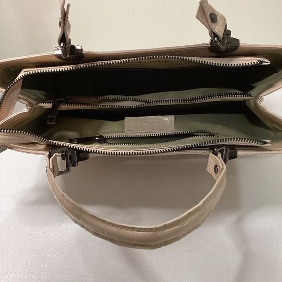 Divina Firenze Croc Embossed Beige Handbag - Picture 2 of 15